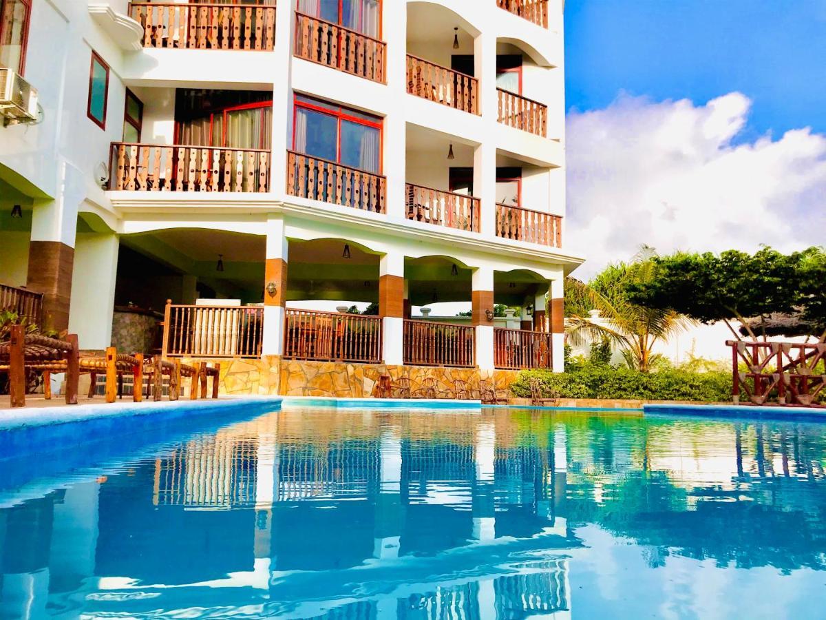 Zanoceanique Hotel 마템웨 외부 사진