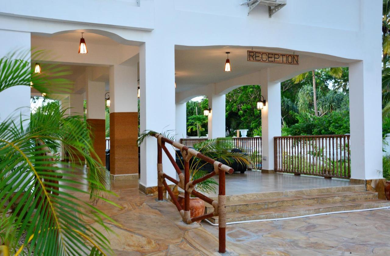 Zanoceanique Hotel 마템웨 외부 사진