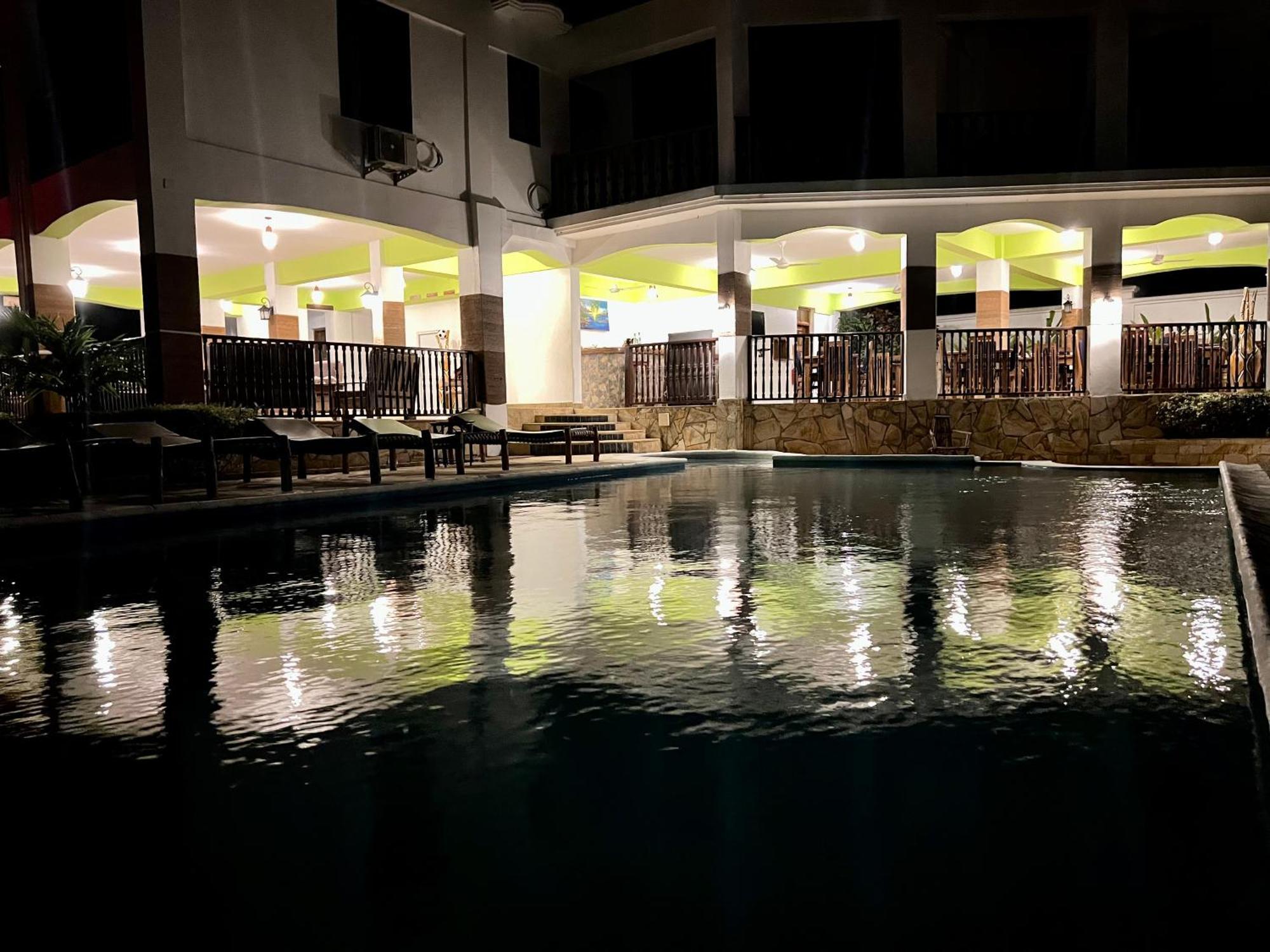 Zanoceanique Hotel 마템웨 외부 사진